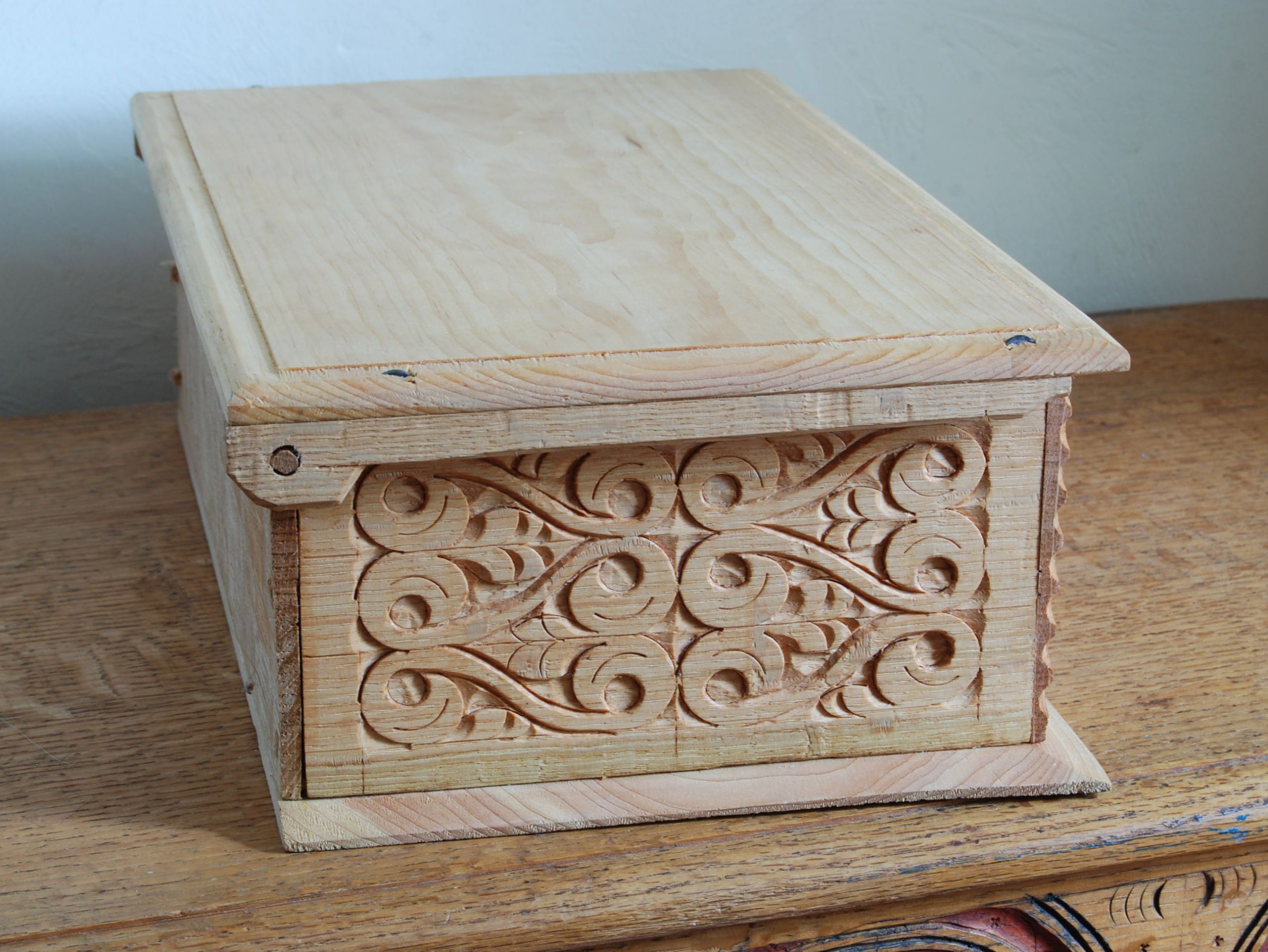 DIY Wooden Box With Lid
 Wooden Box Hinged Lid Plans PDF Woodworking