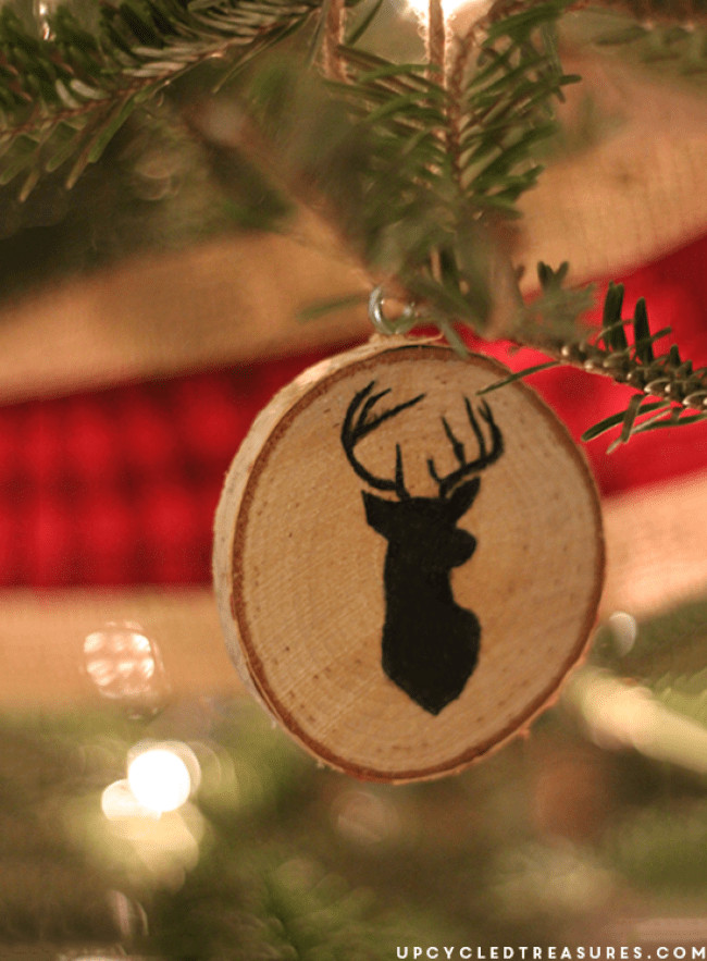 DIY Wooden Christmas Decorations
 DIY Wood Slice Christmas Ornaments Upcycled Treasures
