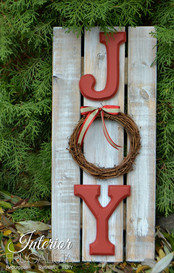 DIY Wooden Christmas Signs
 How To Make Rustic Wood Christmas Signs Interior Frugalista