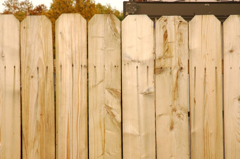 DIY Wooden Fence Installation
 Do It Yourself Wood Fence Installation for the Homeowner