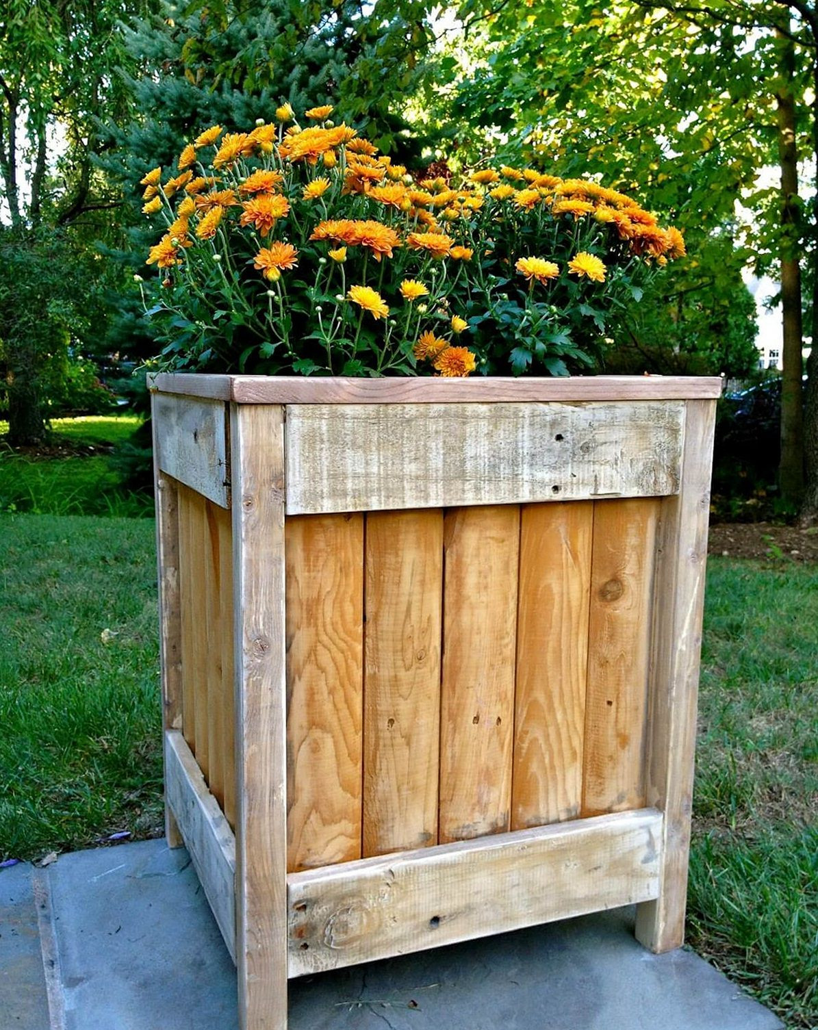 DIY Wooden Flower Pots
 30 Easy DIY Wooden Planter Box Ideas For Beginners
