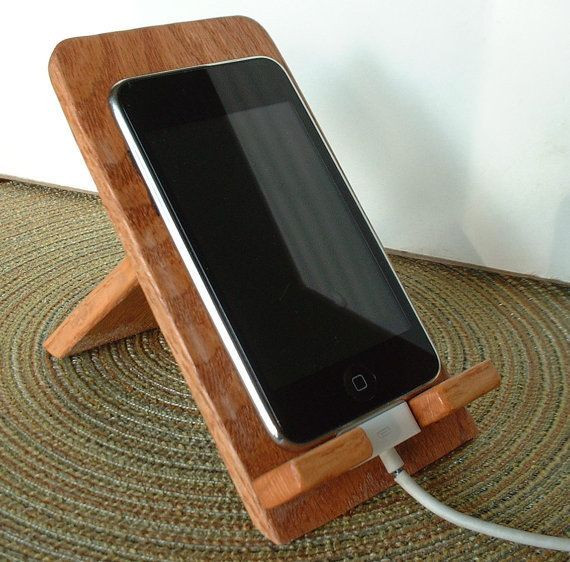 DIY Wooden Phone Case
 DIY Phone Stand and Dock Ideas That Are Out of The Box