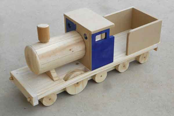 DIY Wooden Trains
 Wooden Toy Train Plans print ready PDF