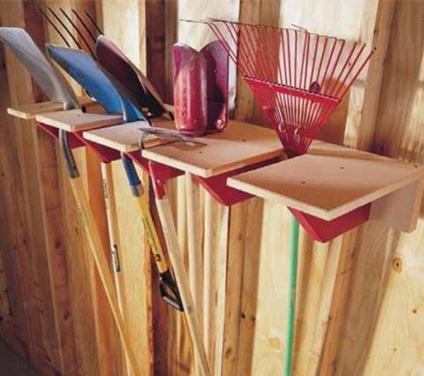 DIY Yard Tool Organizer
 DIY Garden Tool Storage Solutions Little Piece Me
