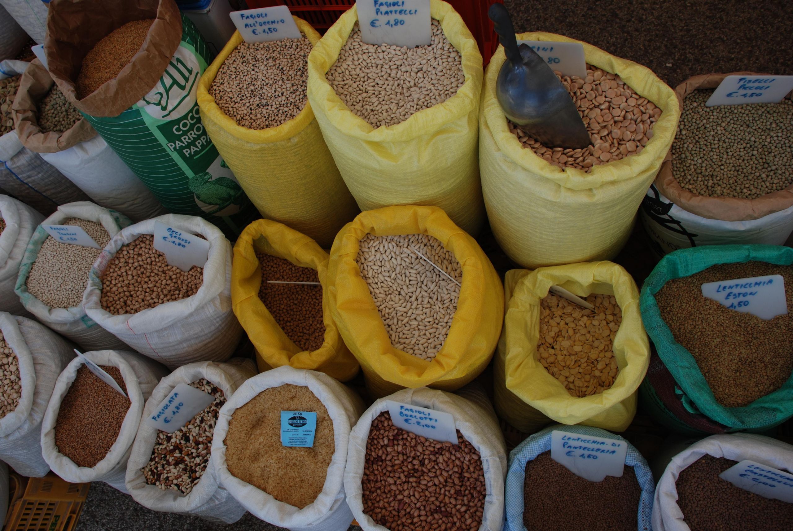 Do Oats Have Fiber
 Rice vs Wheat vs Barley Which grain has the highest fiber