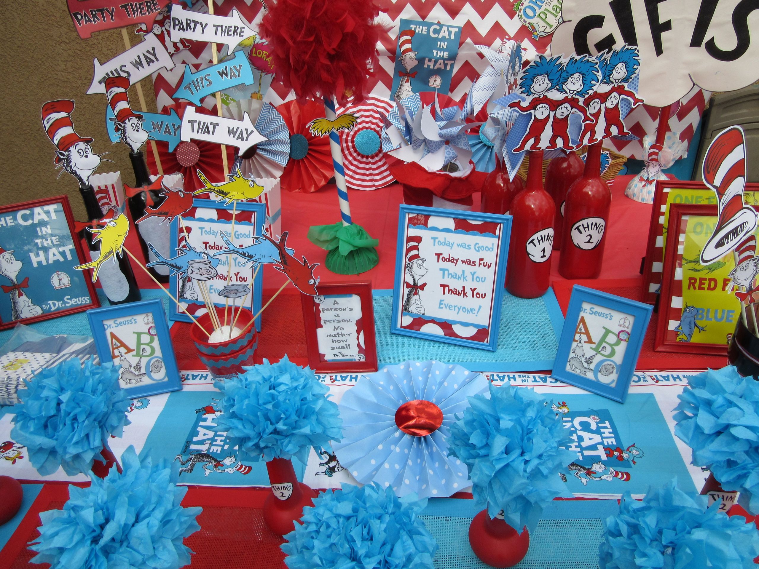 Dr Seuss Decorations DIY
 Dr Seuss Decorations DIY