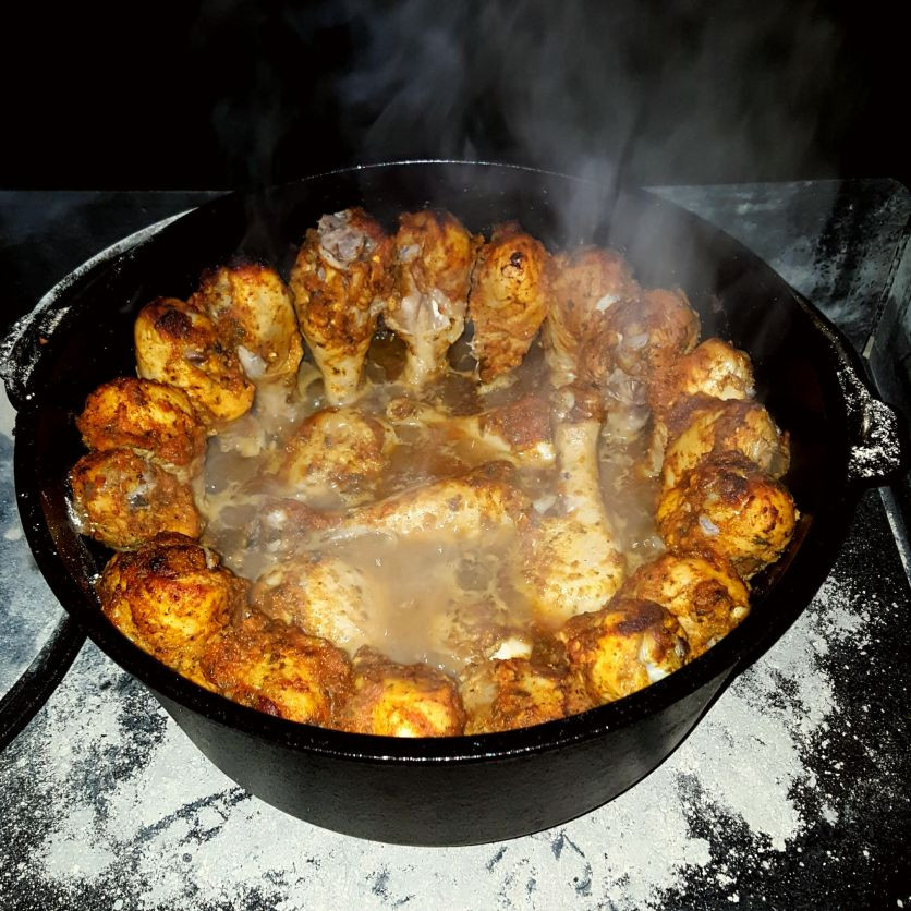 Dutch Oven Chicken Thighs
 Dutch Oven Daddy – Cast Iron Recipes