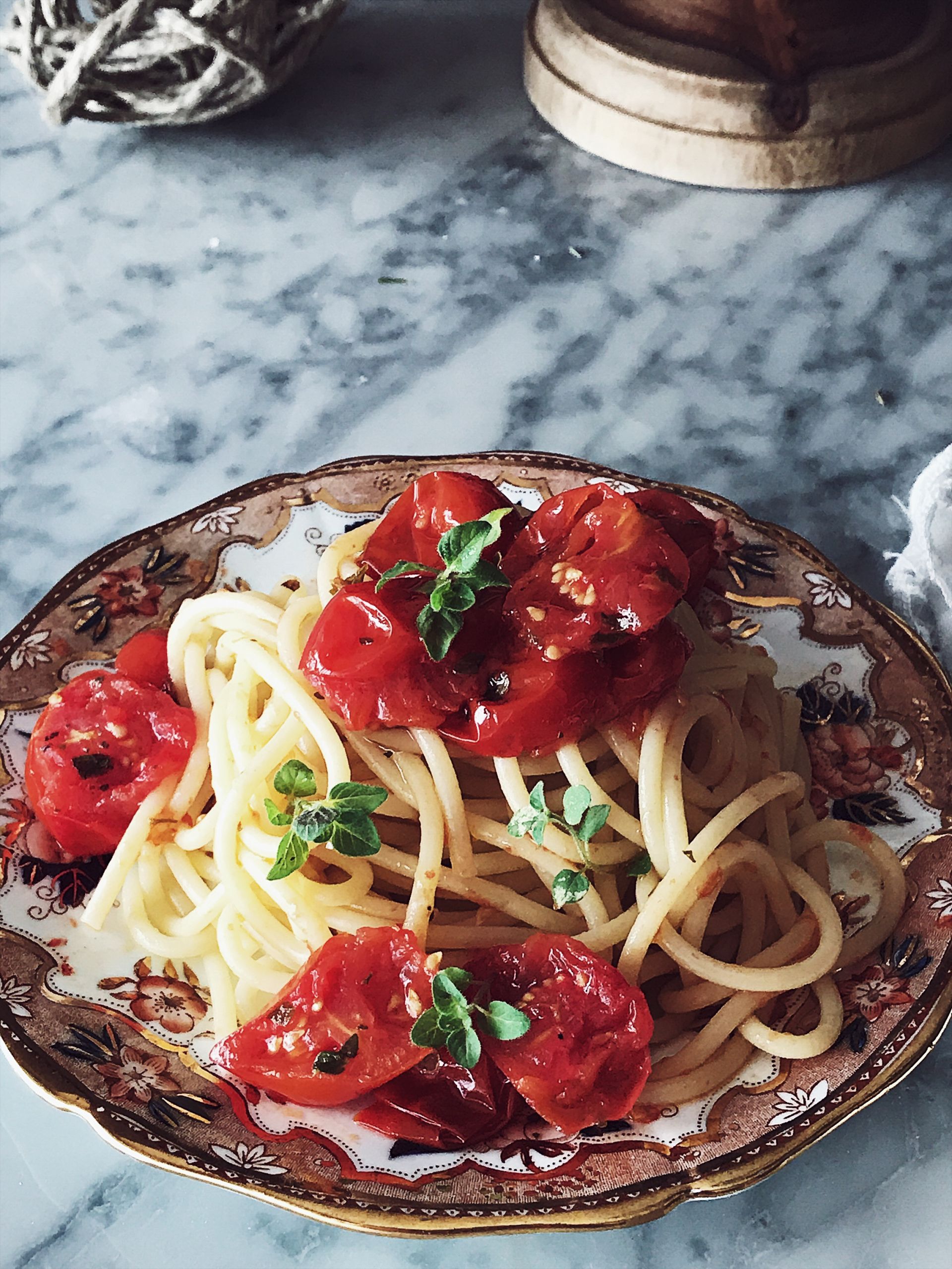 Easy Authentic Italian Recipes
 Roasted tomato sauce with fresh oregano