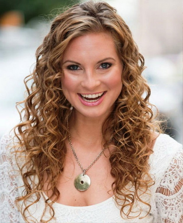 Easy Curl Hairstyles
 60 Curly Hairstyles To Look Youthful Yet Flattering