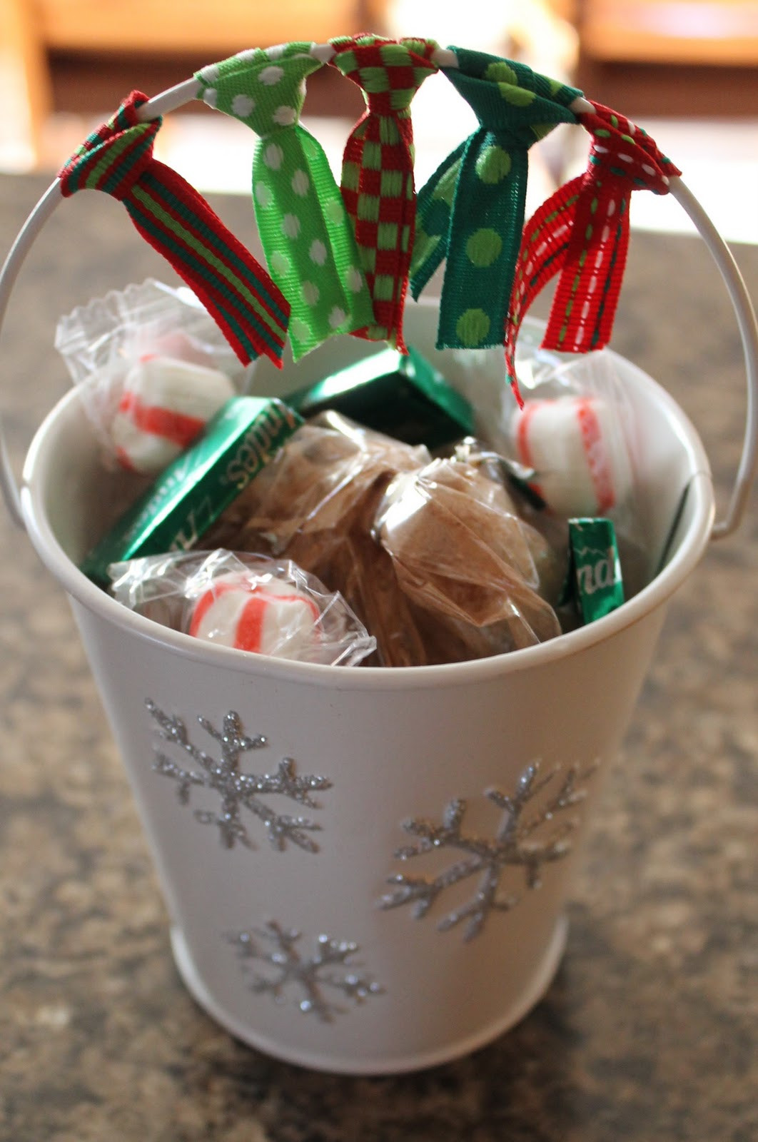 Easy DIY Christmas Gifts For Mom
 Three Ingre nt Hot Cocoa Mix A Simple Delicious DIY
