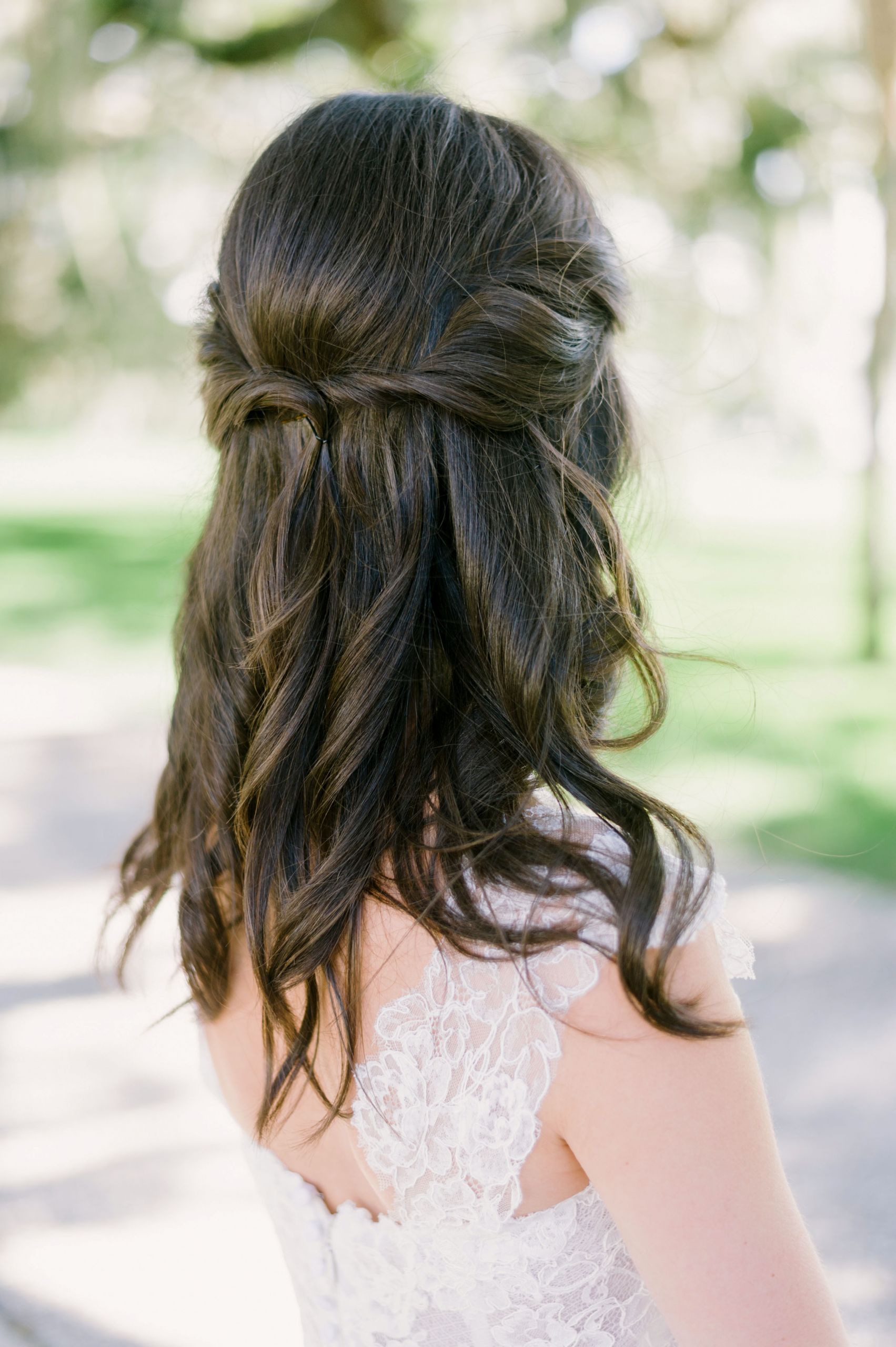Easy Hairstyle For A Wedding
 55 Simple Wedding Hairstyles That Prove Less Is More