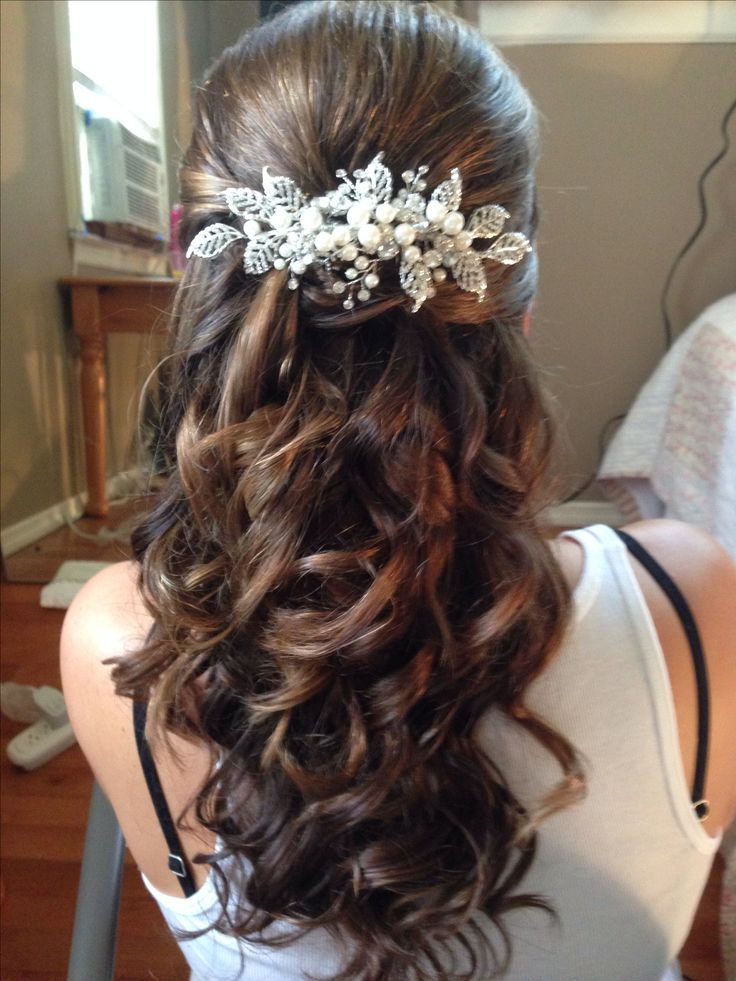 Easy Hairstyle For A Wedding
 46 Easy & Cute Wedding Hairstyles