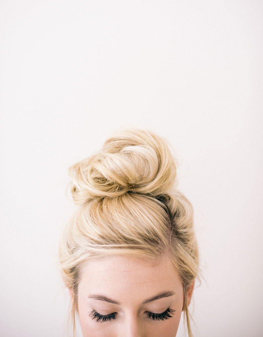 Easy Hairstyles To Do Yourself
 5 SUPER EASY WEDDING HAIRSTYLES YOU CAN DO YOURSELF