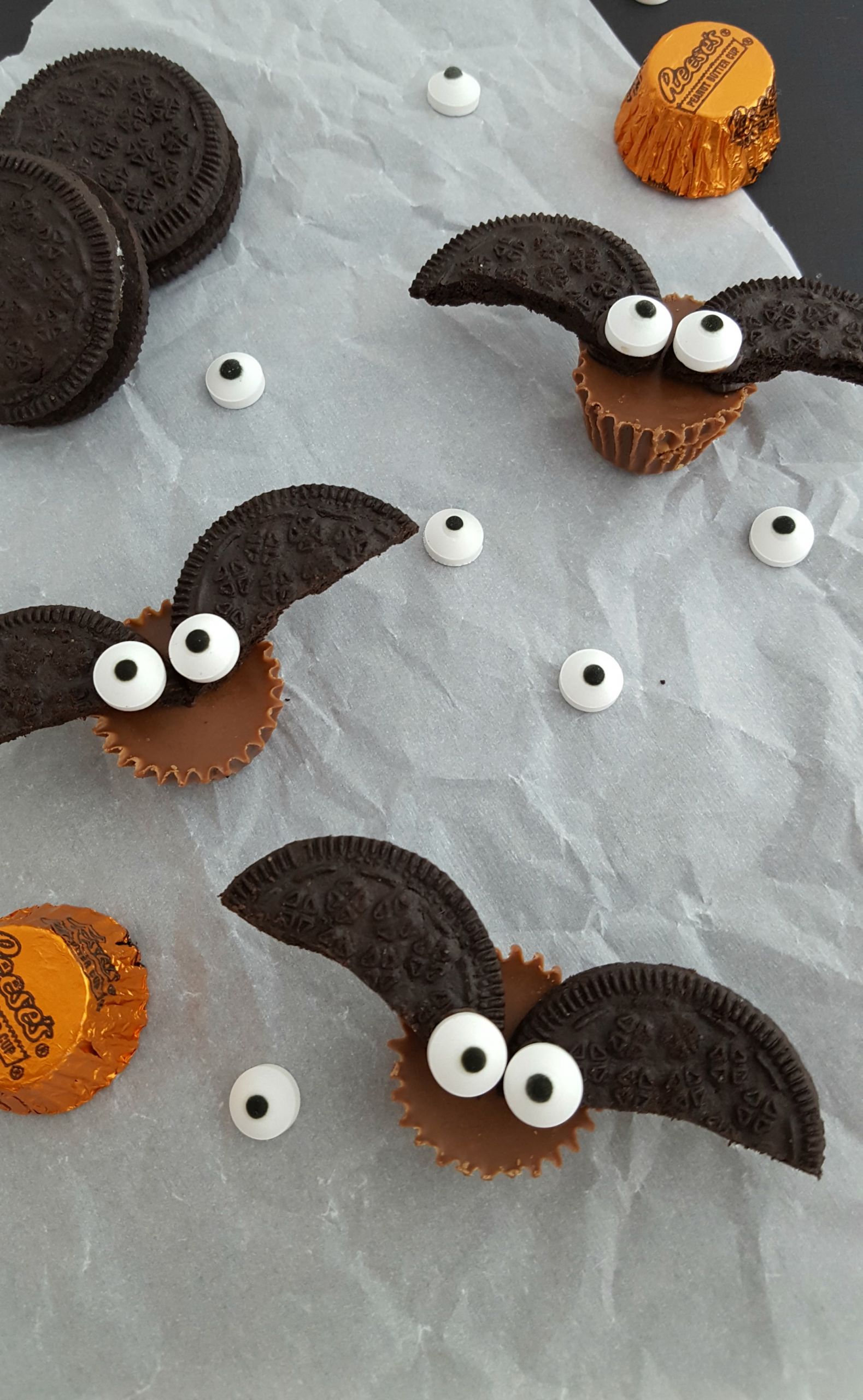 Easy Halloween Recipes For Kids
 No Bake Chocolate Peanut Butter Bat Bites Easy Kids