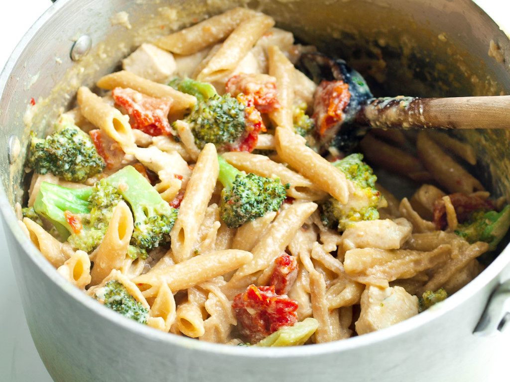 Easy Healthy Dinner Recipes For Kids
 Tangy e Pot Chicken and Veggie Pasta Dinner