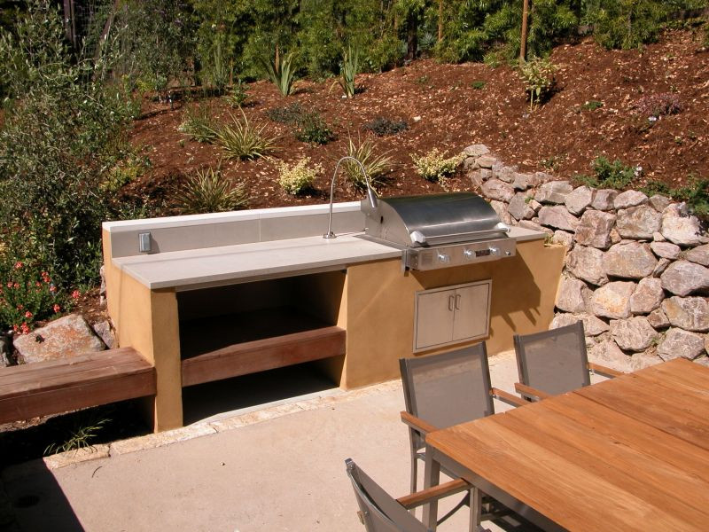 Easy Outdoor Kitchen
 How to Build Outdoor Kitchen with Simple Designs