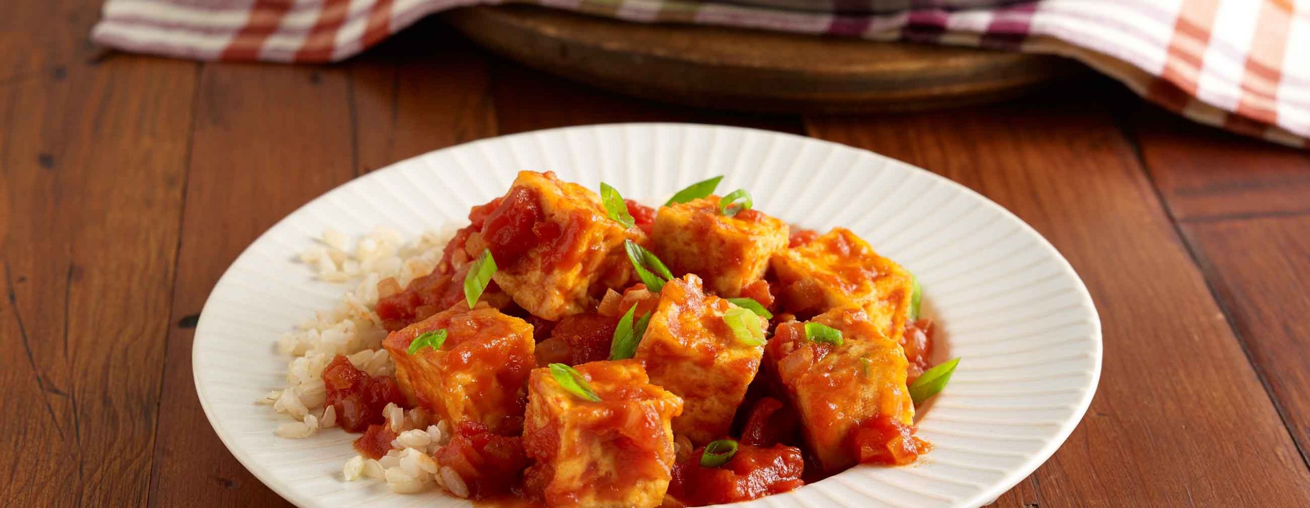 Easy Spicy Tofu Recipes
 Easy Fried Tofu with Spicy Tomato Sauce