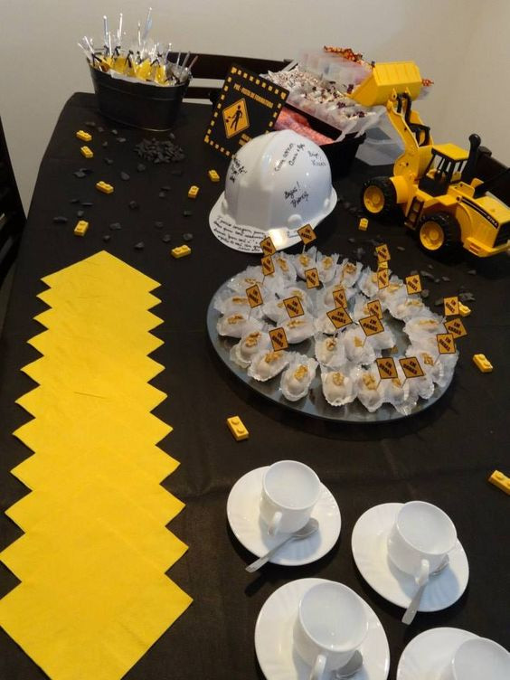 Electrical Engineering Graduation Party Ideas
 CIVIL ENGINEERING GRADUATION PARTY mesa doces