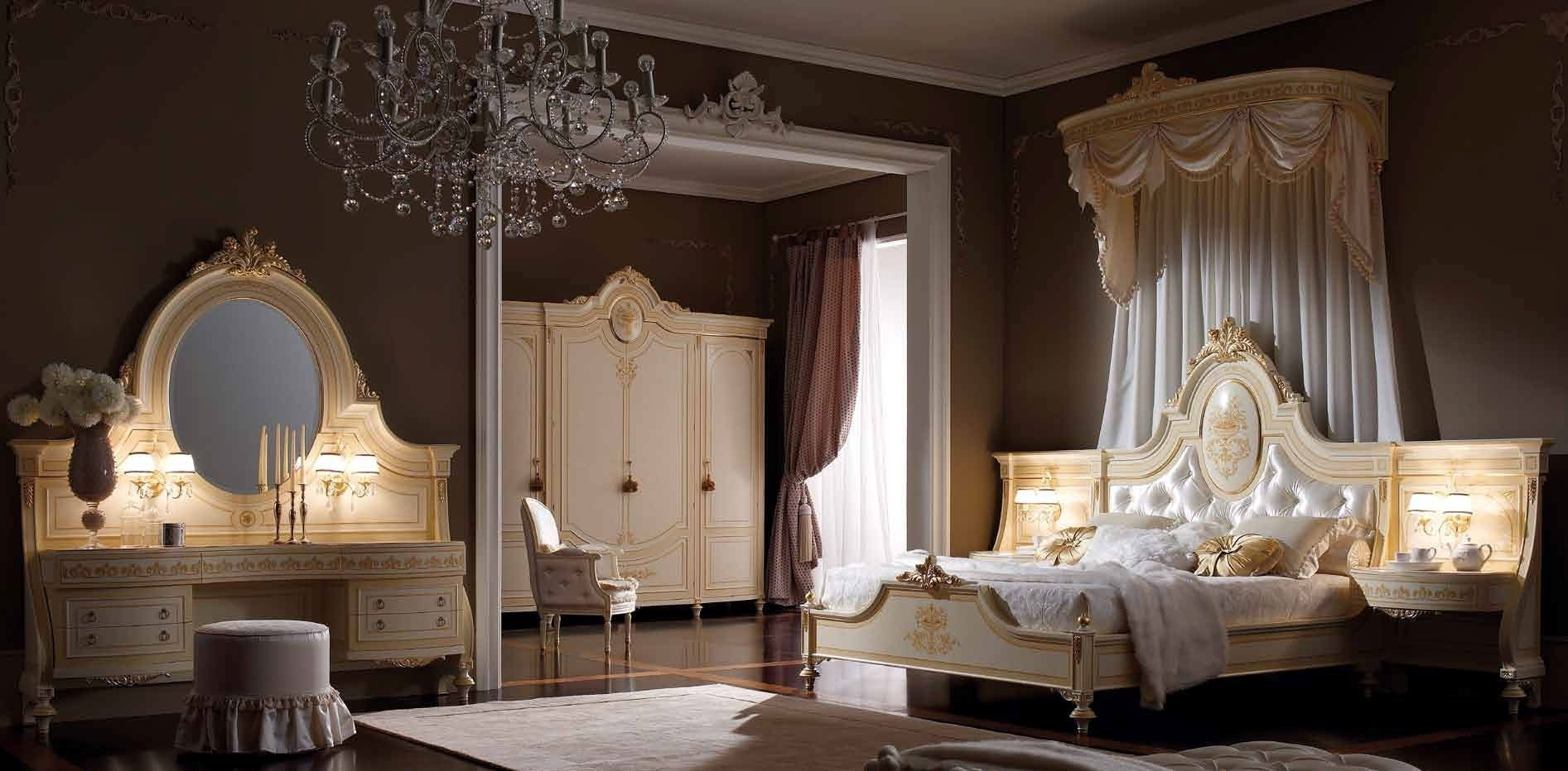 Elegant Bedspreads Master Bedroom
 Elegant master bedroom with drapery crown