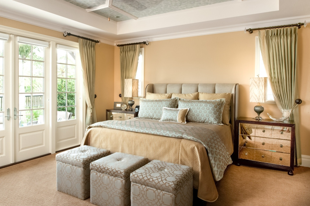 Elegant Bedspreads Master Bedroom
 Elegant Bedspreads Master Bedroom — Modern Home Design