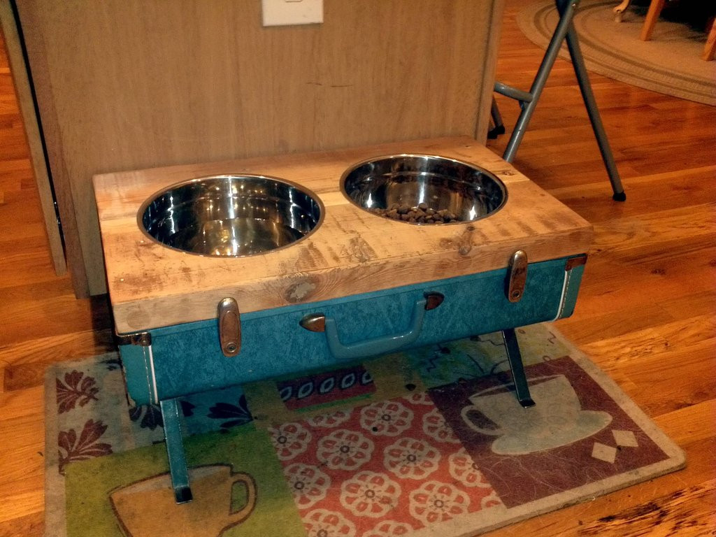 Elevated Dog Bowls DIY
 DIY Raised Dog Bowls from Vintage Suitcase – Pet Project