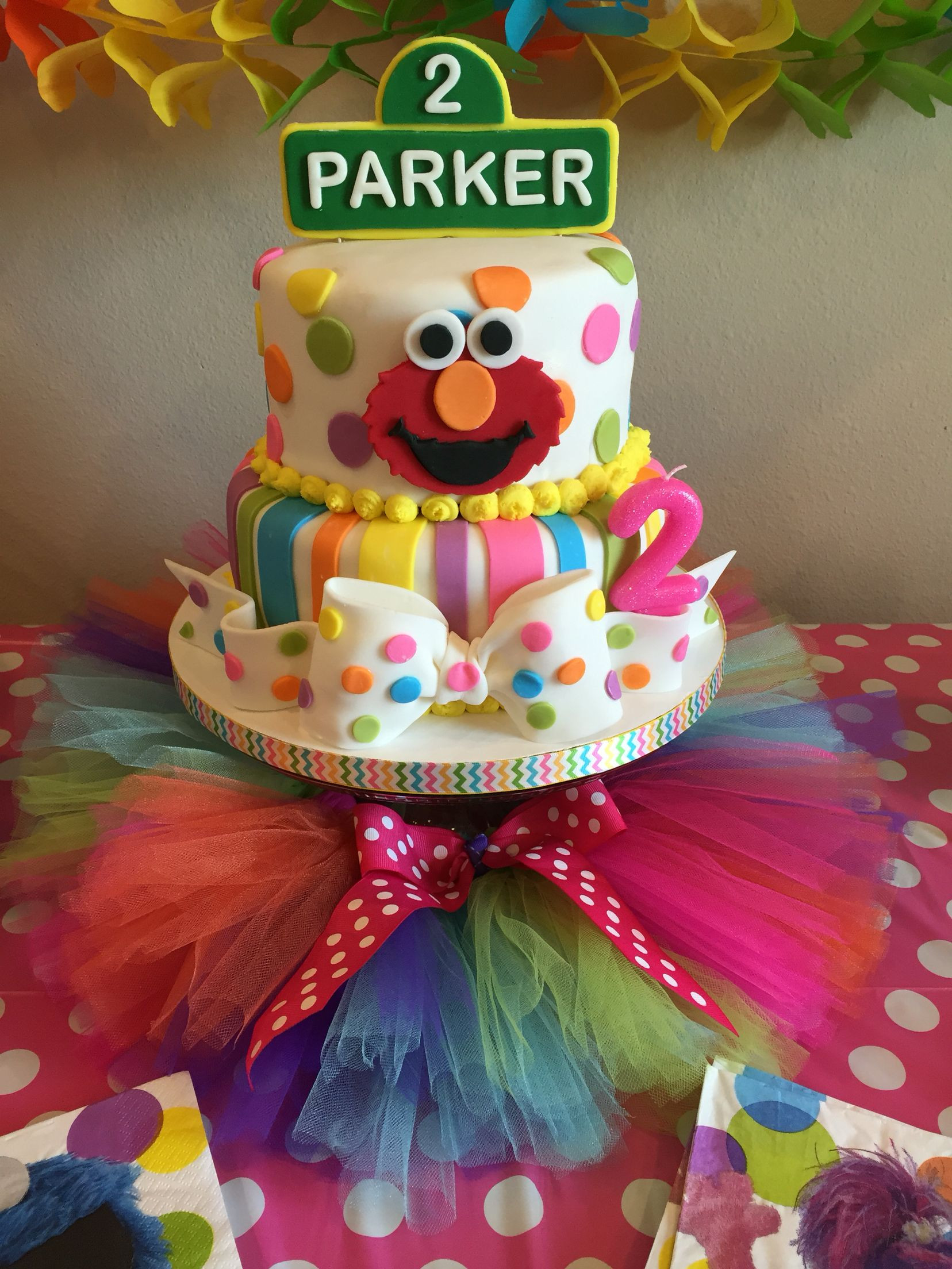 Elmo Birthday Cake Ideas
 Sesame Street Elmo birthday cake
