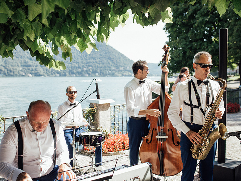 Engagement Party Entertainment Ideas
 110 Wedding Entertainment Ideas You Can Use To Wow Your