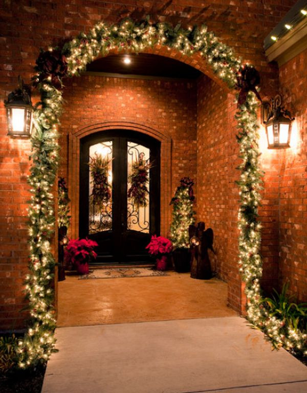 Entryway Christmas Decorating Ideas
 27 Christmas Entryway Decor Ideas That You Will Love