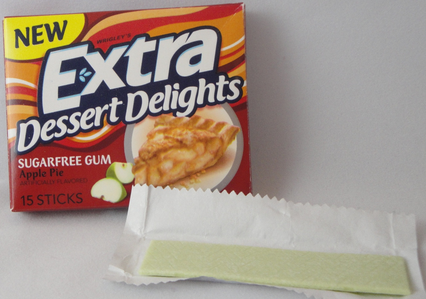 Extra Dessert Delights
 Extra Dessert Delights sugarfree gum Apple Pie review