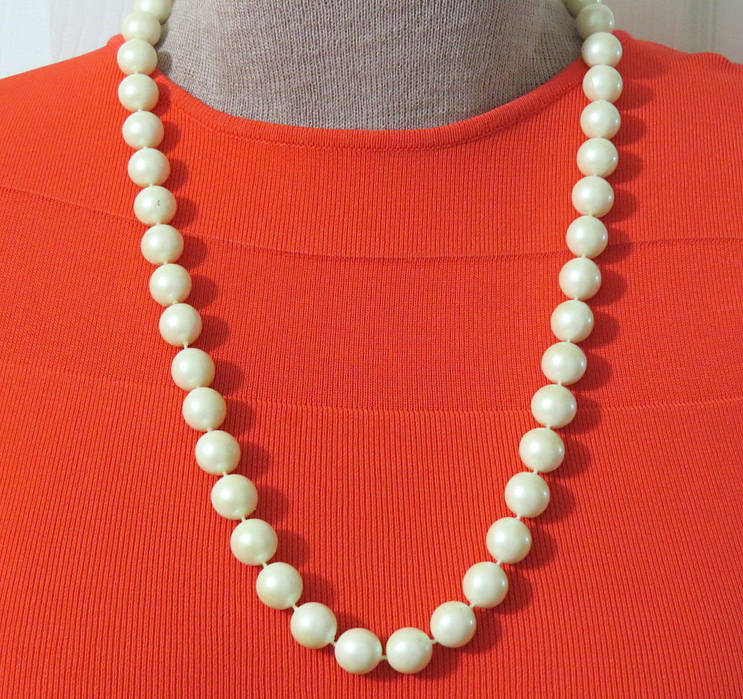 Fake Pearl Necklaces
 vintage Pearls Necklace Faux Pearl by Antiqueandsupplies