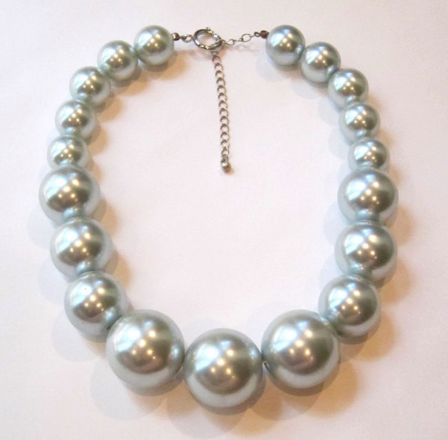 Fake Pearl Necklaces
 Vintage Giant Faux Pearl Necklace Extra Faux Pearls in
