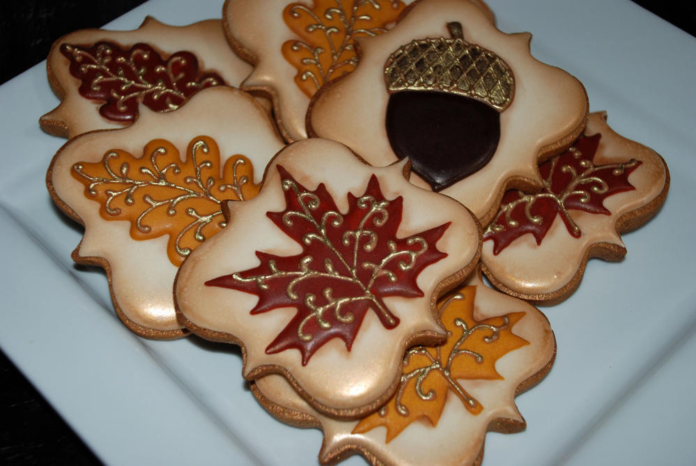 Fall Leaf Sugar Cookies
 Saturday Spotlight Top 10 Thanksgiving Cookies