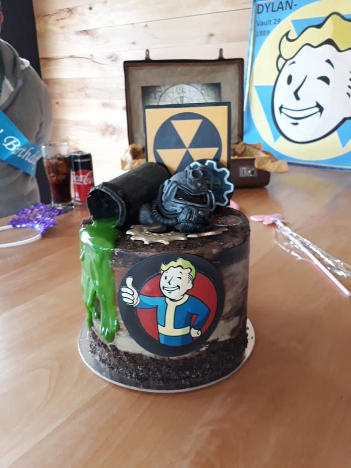 Fallout Birthday Cake
 Fallout Birthday cake 9GAG