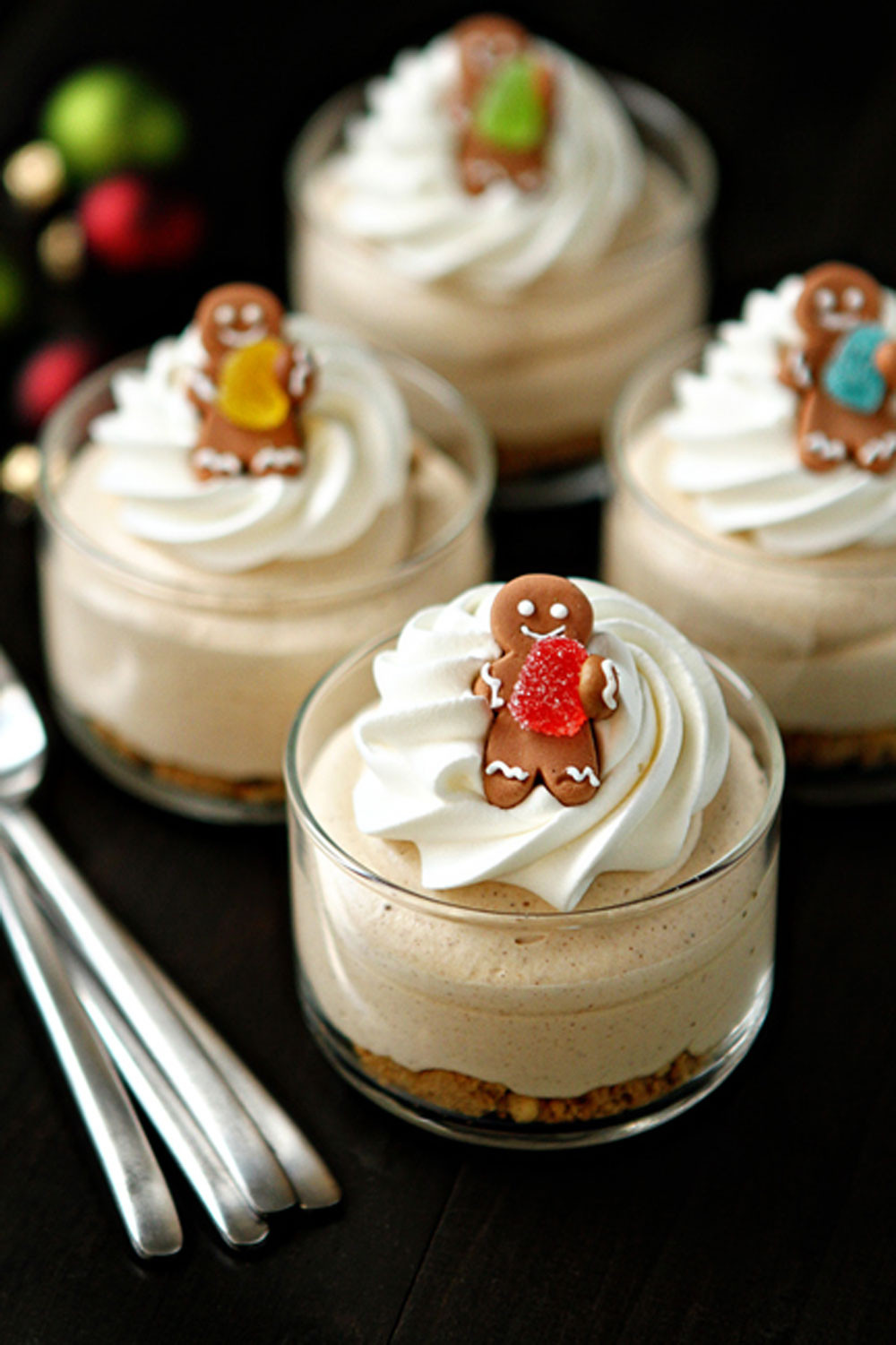 Fancy Holiday Desserts
 Mini Christmas Desserts You ll Want to Add to Your Wish