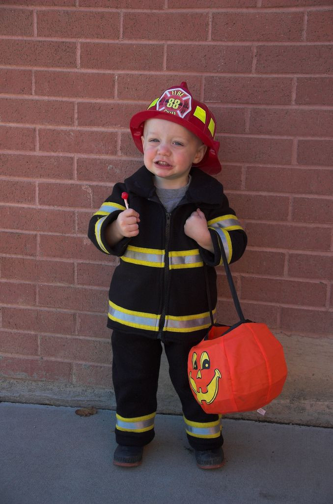 Firefighter Costume DIY
 45 best Fireman Costume for Kids images on Pinterest