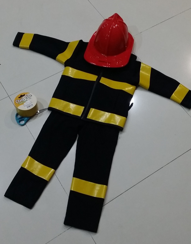 Firefighter Costume DIY
 Quick DIY Fireman Costume – SmilyshuArt