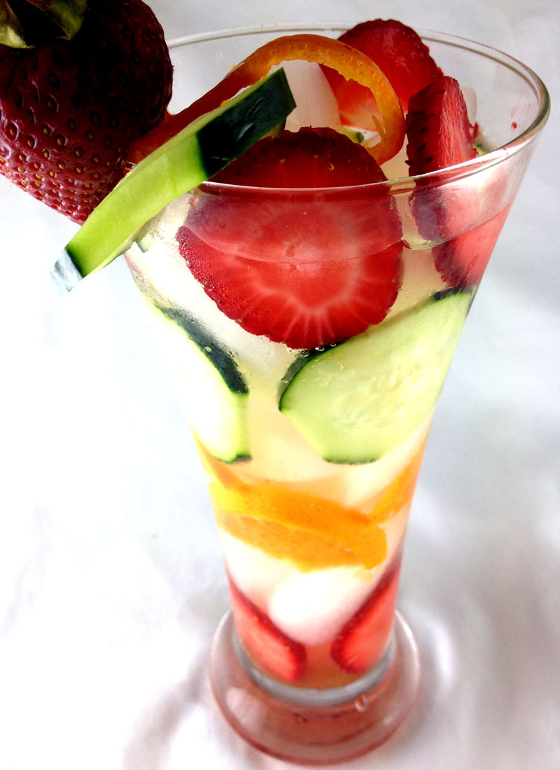 Flavored Water Recipes For Weight Loss
 Tangerine Cucumber and Strawberry Infused Water