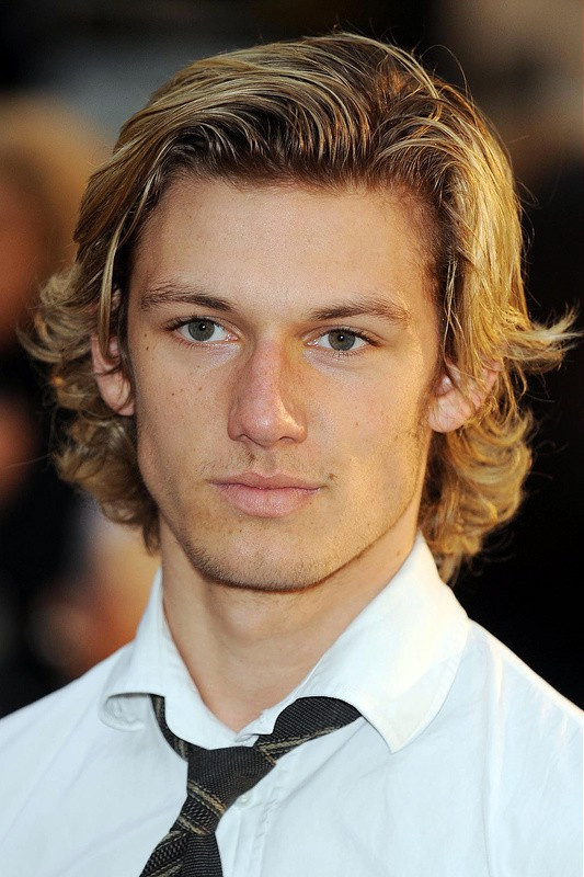 Flow Hairstyle Male
 Top 10 Effortless Hockey Flow Haircuts for Easygoing Men