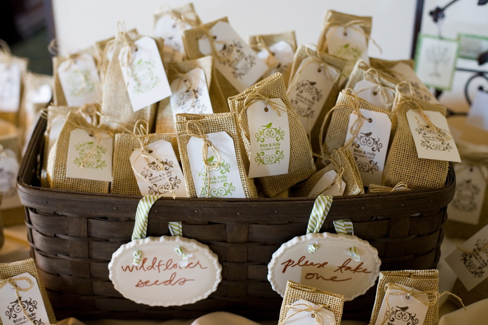 Flower Seed Wedding Favors DIY
 Top Trends for Wedding Favors in 2015