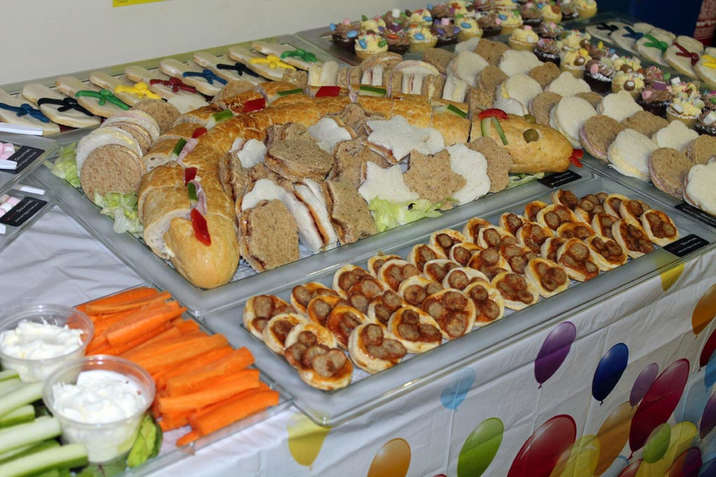 Food For Kids Birthday Party At Home
 Kids Party Food is Essential When it es to Having Real