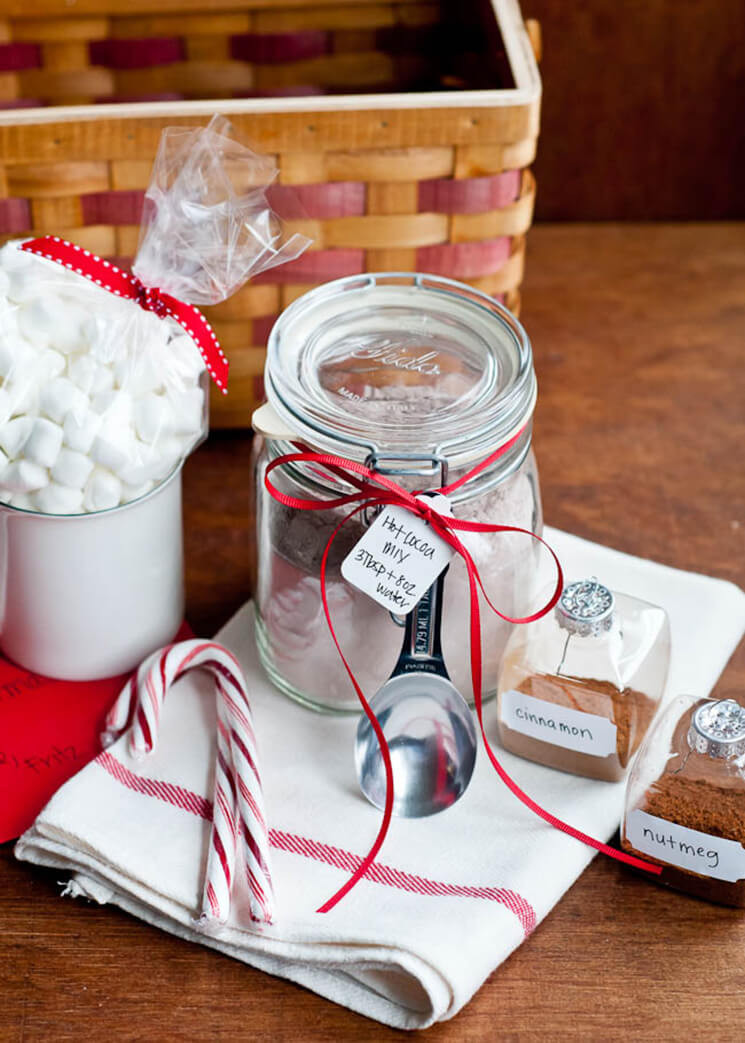 Food Gift Basket Ideas Diy
 22 Inspiring Gift Basket Ideas That You Can Easily Copy