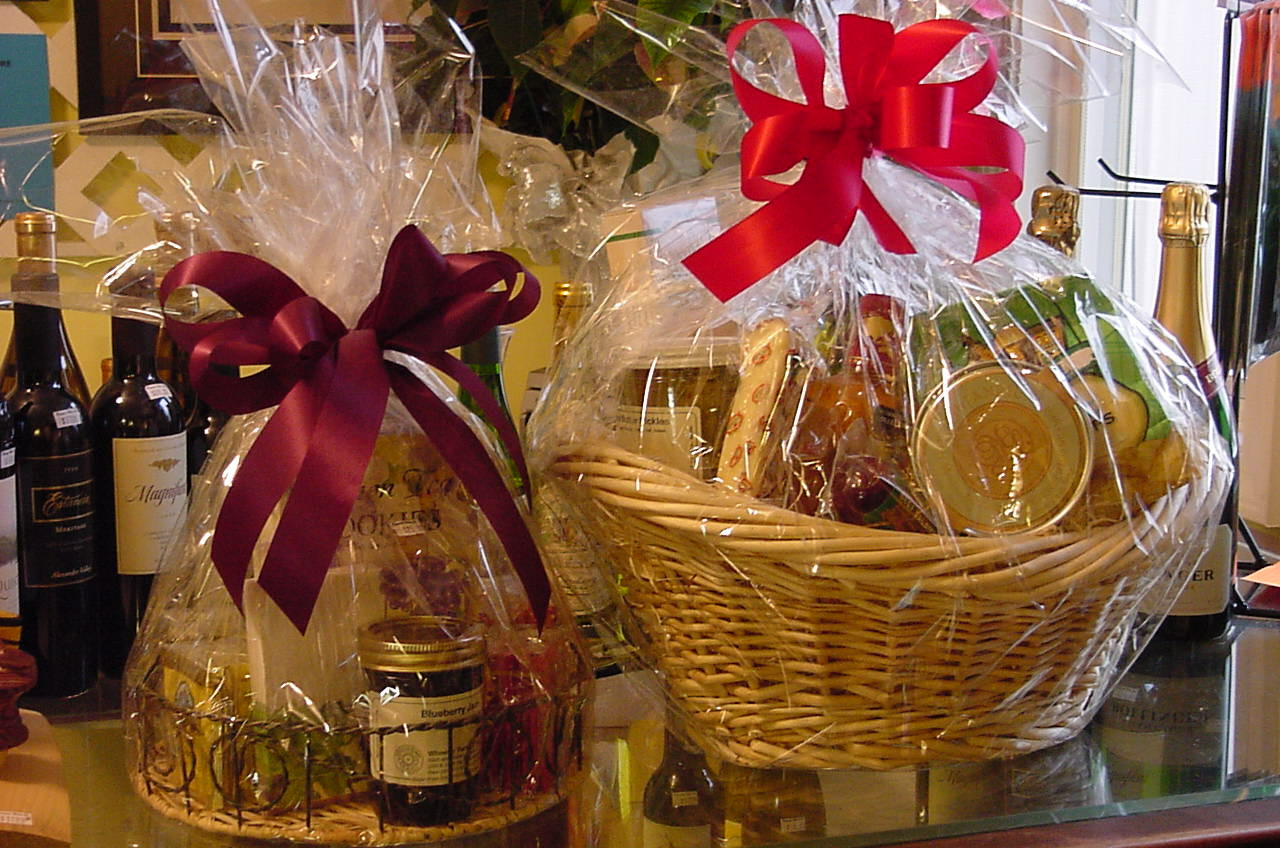 Food Gift Baskets Ideas
 Best Birthday and Christmas Food Gift Baskets 2014
