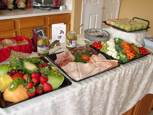 Food Ideas For Graduation Party Open House
 494 best images about HS Graduation ideas on Pinterest