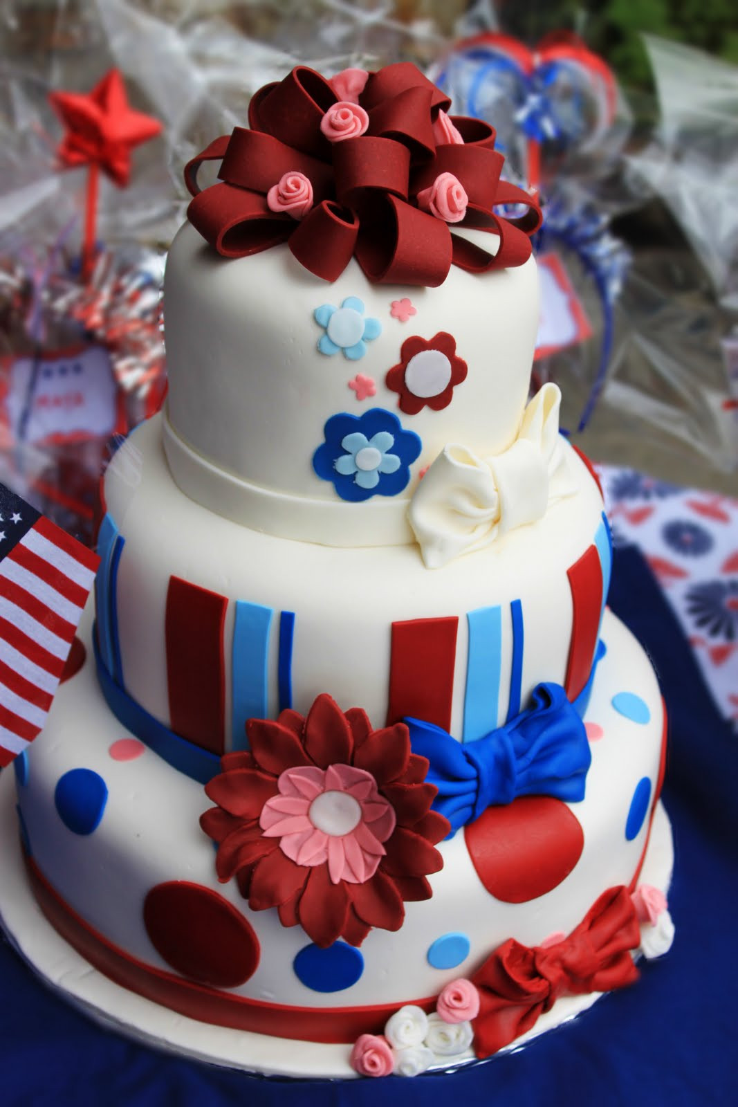 Fourth Of July Birthday Cakes
 Layers of Love 4th of July Flowers and Bows cake