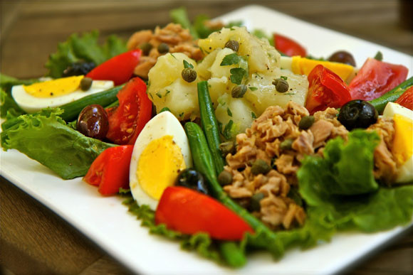 French Salad Recipes Julia Child
 Julia Child s Salade Nicoise Recipe Average Betty