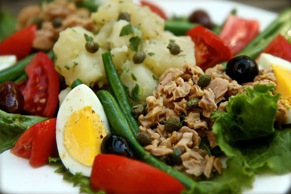 French Salad Recipes Julia Child
 Julia Child s Salade Nicoise Recipe