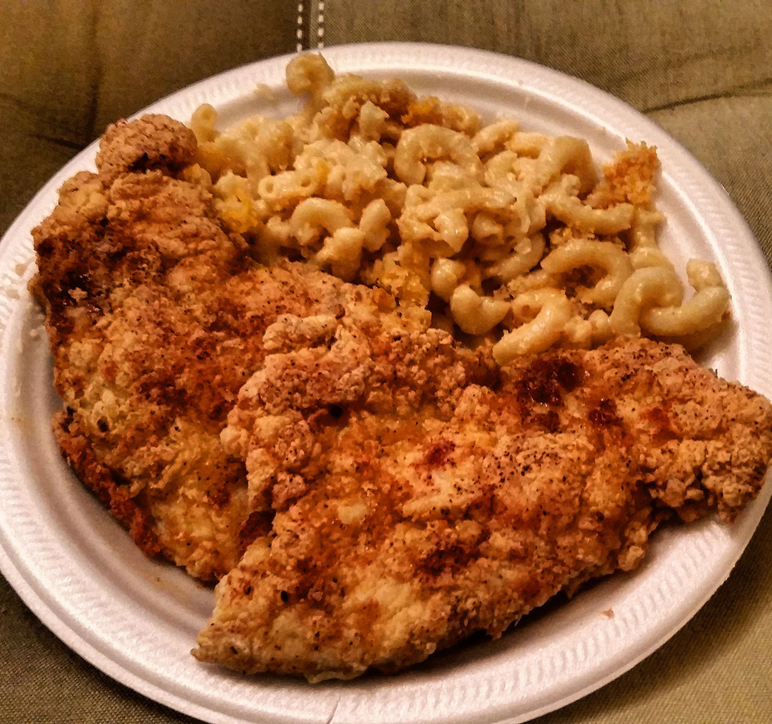 Fried Chicken Mac And Cheese
 [Homemade] Southern Fried Chicken with Mac n Cheese food