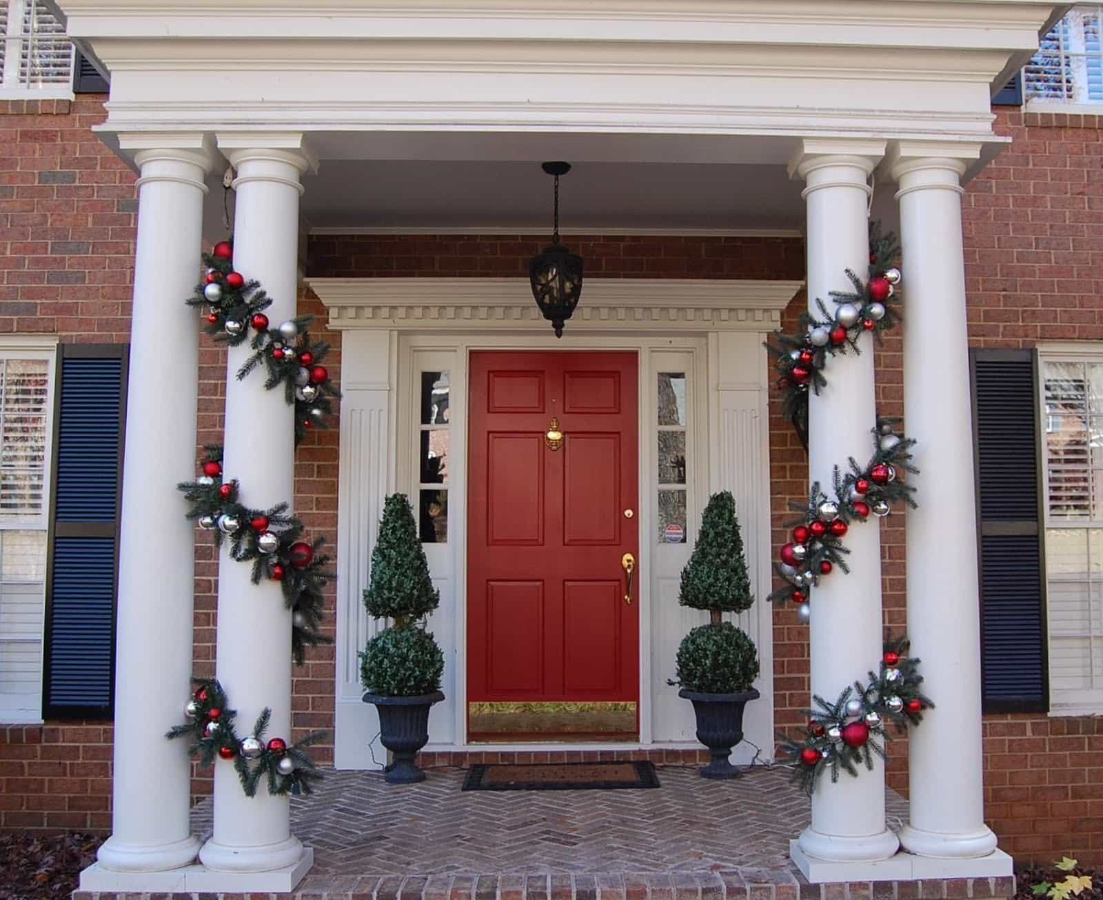 Front Porch Christmas Ideas
 Christmas Decorating Ideas for Your Porch