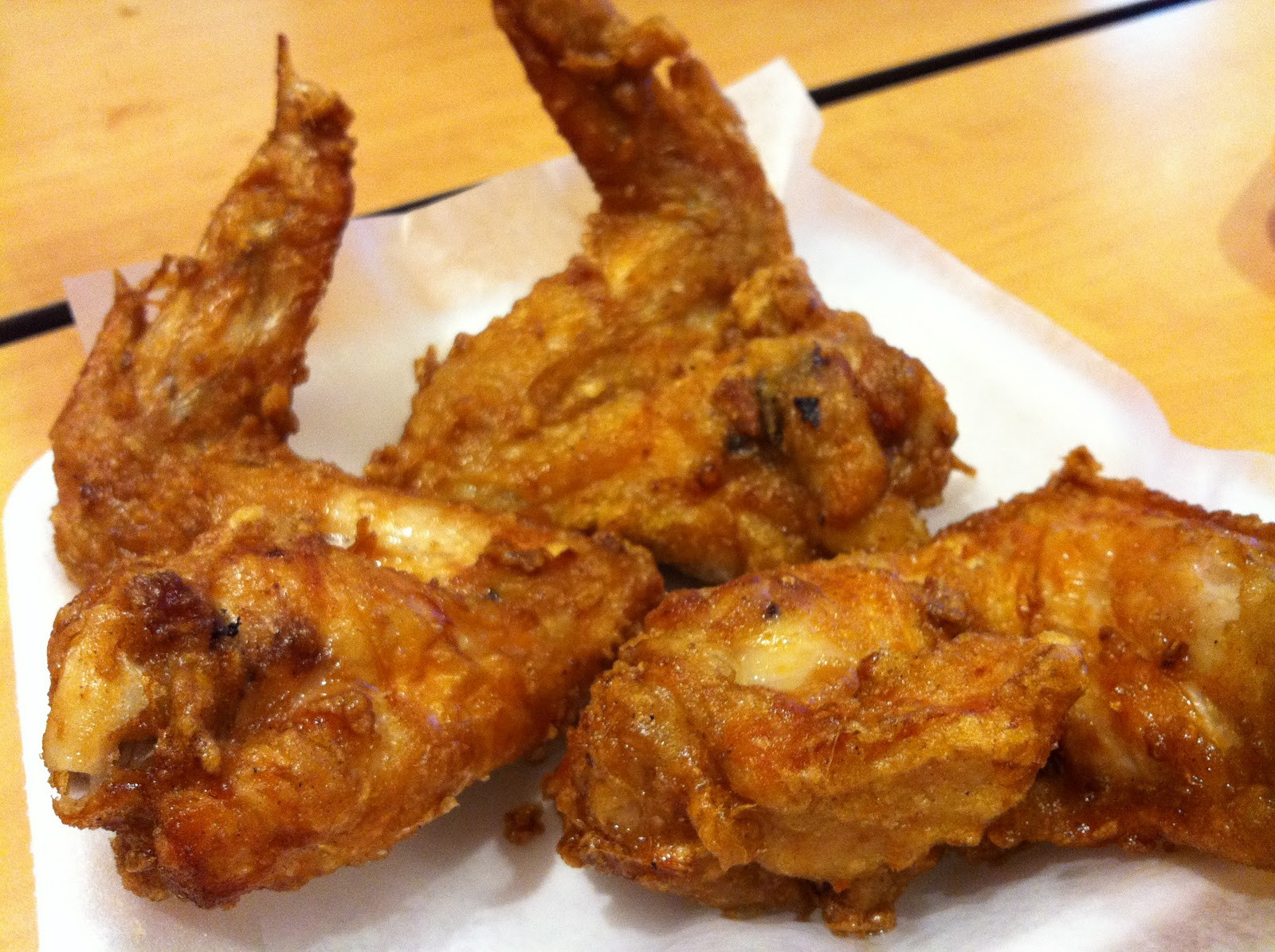 Fry Chicken Wings
 Wo Fung Aberdeen Food Court Always Amazing Deep Fried