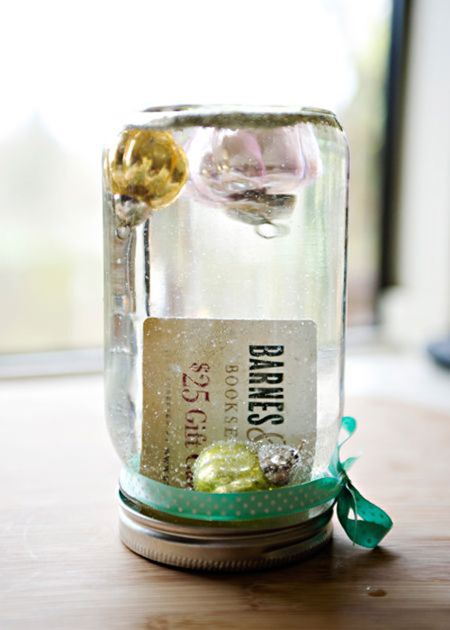 Fun DIY Christmas Gifts
 20 Fun and Easy DIY Christmas Gifts for the People you Love